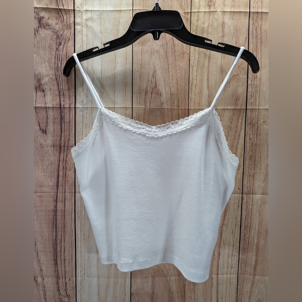 Abound lace trimmed spaghetti strap crop top size L NWOT